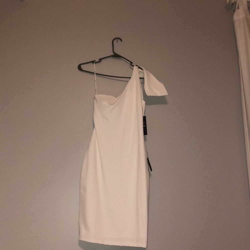 NWT Lulus one shoulder dress!!
